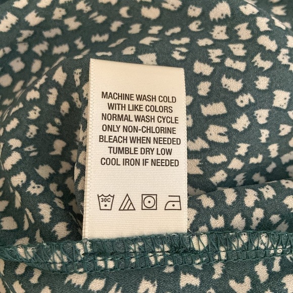 West Kei Women’s 3/4 Length Green Shirt, Small - Picture 6 of 6